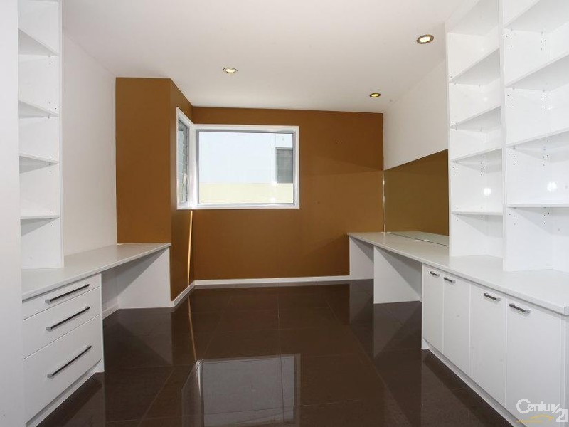 2016A The Boulevarde, Benowa QLD 4217