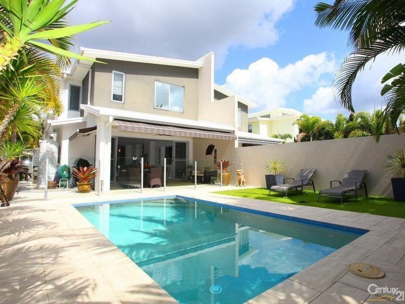 2/4023 Quayside, Benowa QLD 4217