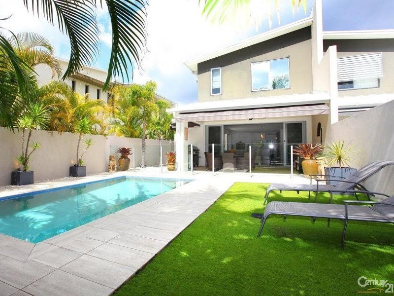 2/4023 Quayside, Benowa QLD 4217