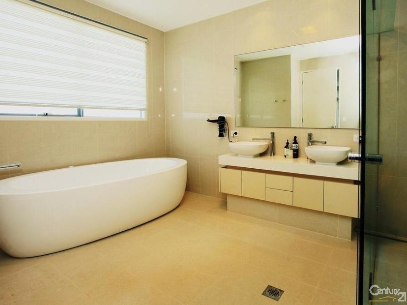 2016B The Boulevarde, Royal Pines Resort, Benowa QLD 4217