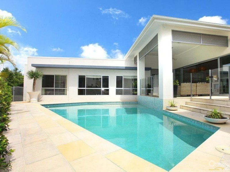 5004 Riverwood Grove, Benowa QLD 4217