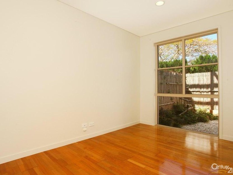 2112 South Shields, Benowa QLD 4217