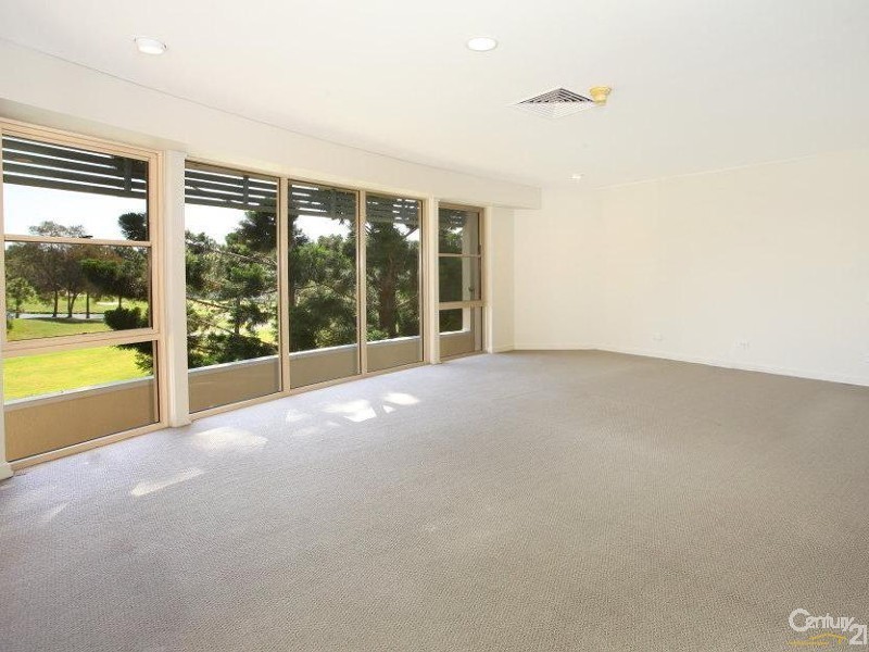 2112 South Shields, Benowa QLD 4217