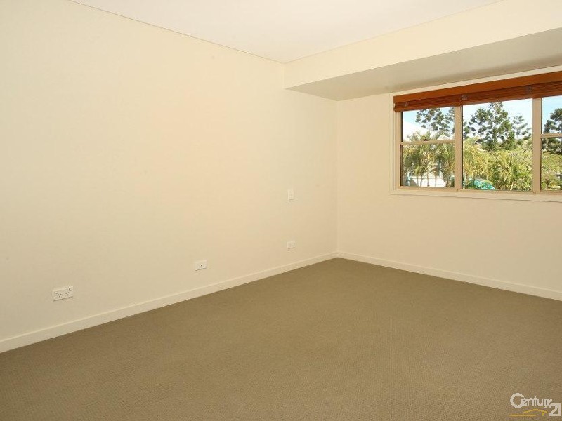 2112 South Shields, Benowa QLD 4217