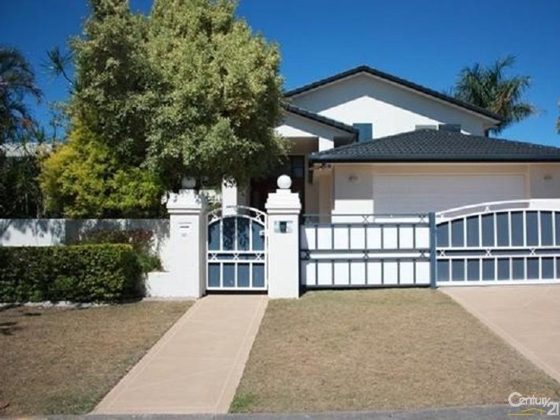 114 EDINBURGH ROAD, Benowa QLD 4217