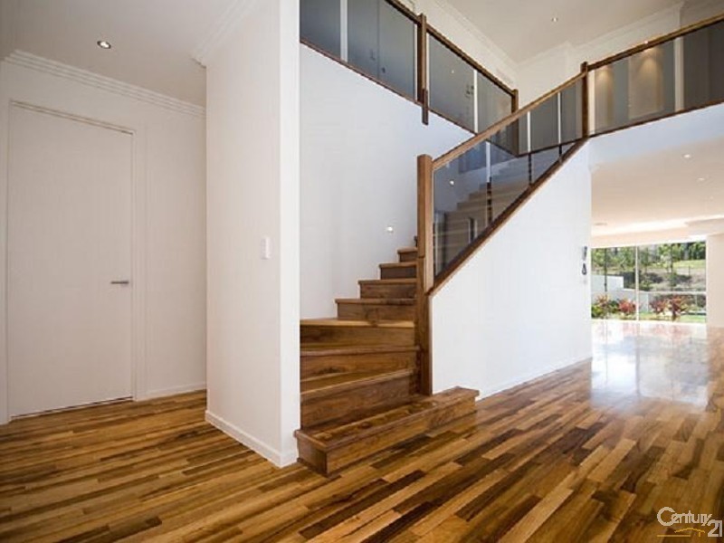 5021A RIVERWOOD GROVE, Benowa QLD 4217