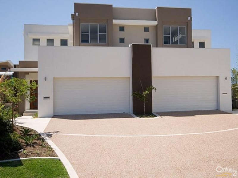5021A RIVERWOOD GROVE, Benowa QLD 4217