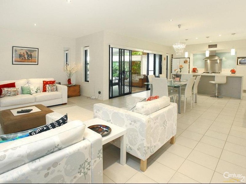 1014 Lakeview Terrace,Royal Pines Resort, Benowa QLD 4217