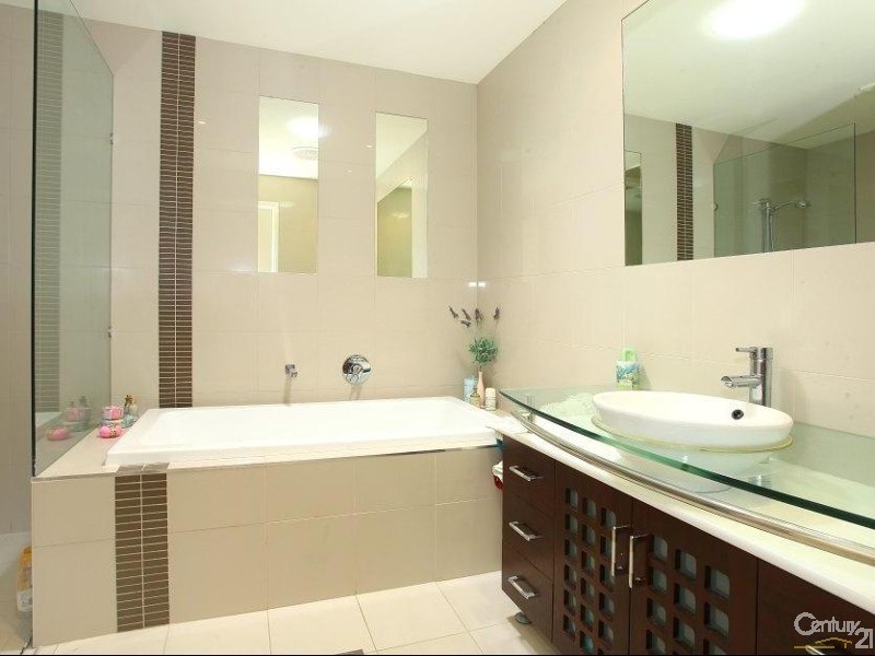 1014 Lakeview Terrace,Royal Pines Resort, Benowa QLD 4217