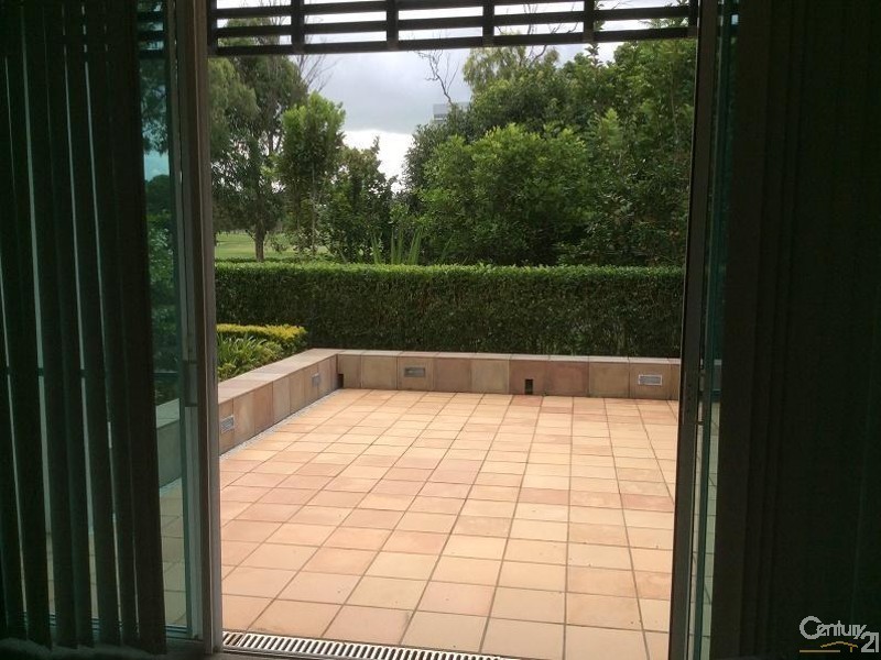 3110 Bell Park, Benowa QLD 4217