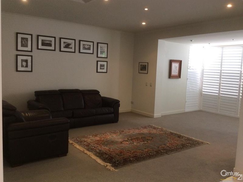 3110 Bell Park, Benowa QLD 4217