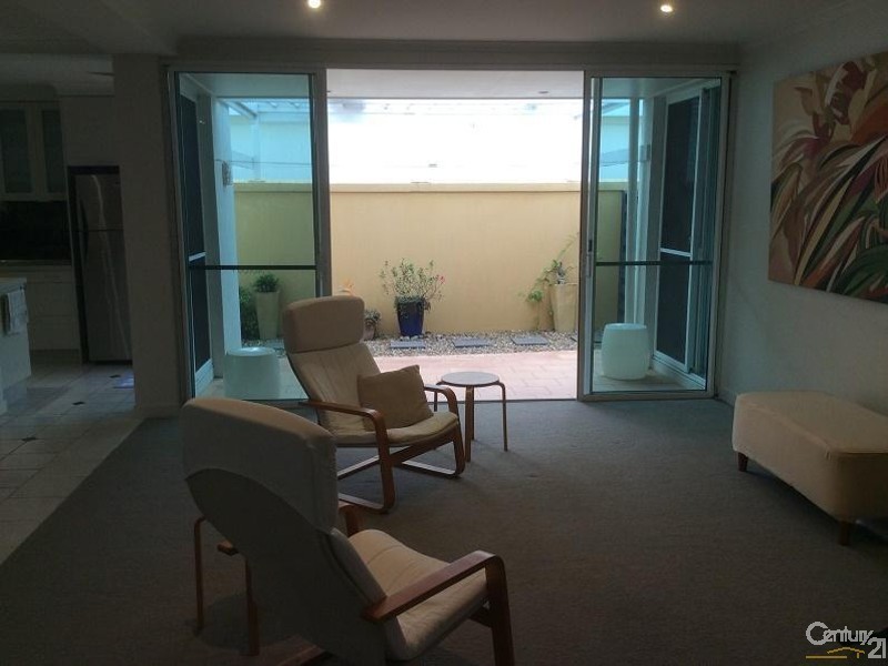 3110 Bell Park, Benowa QLD 4217