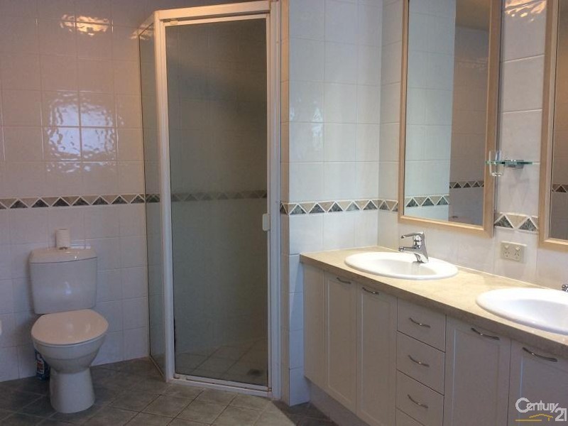 3110 Bell Park, Benowa QLD 4217