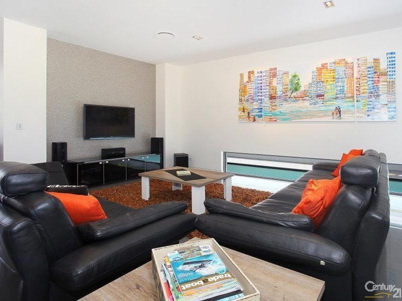 3005 The Boulevarde, Benowa QLD 4217