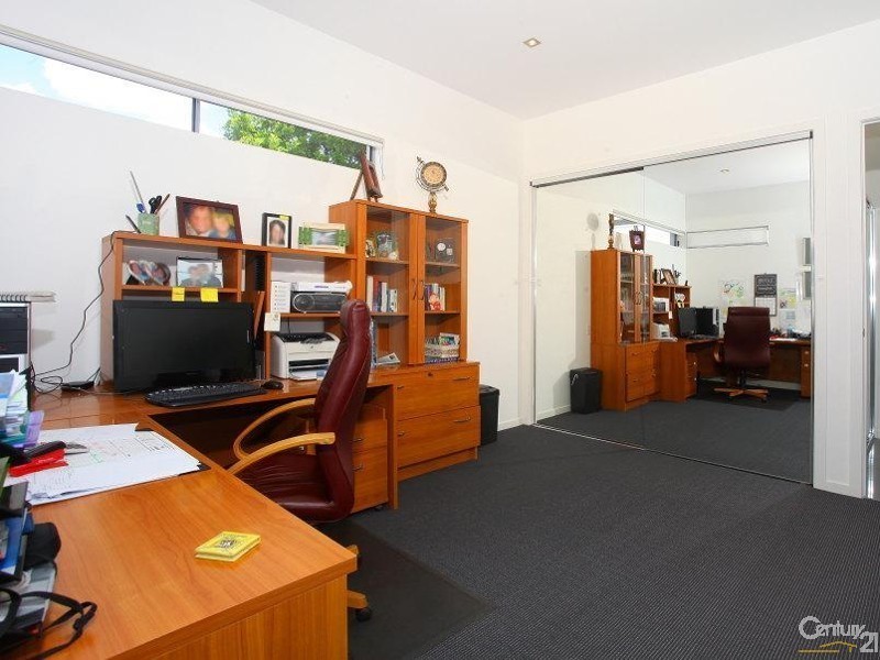 3005 The Boulevarde, Benowa QLD 4217