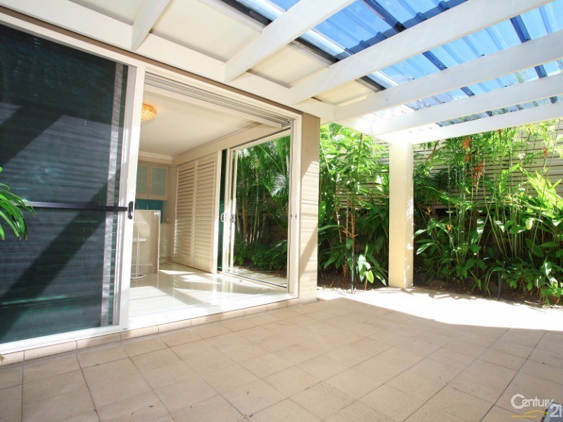 6121 Badon Village, Benowa QLD 4217