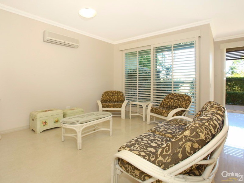 6121 Badon Village, Benowa QLD 4217