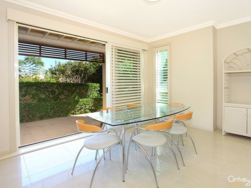 6121 Badon Village, Benowa QLD 4217