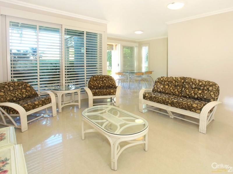 6121 Badon Village, Benowa QLD 4217