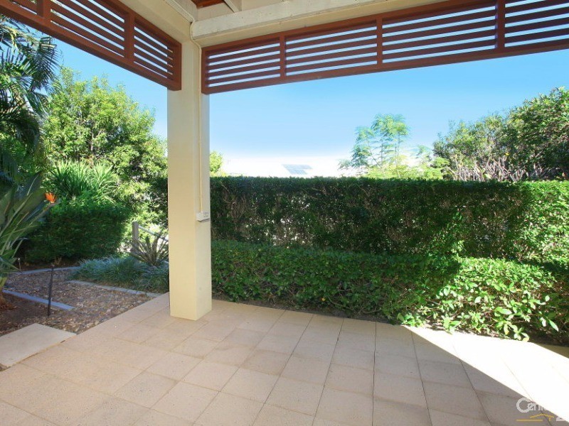 6121 Badon Village, Benowa QLD 4217