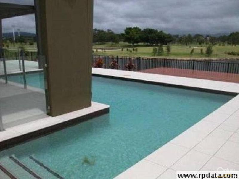 1026 LAKEVIEW TERRACE, Benowa QLD 4217