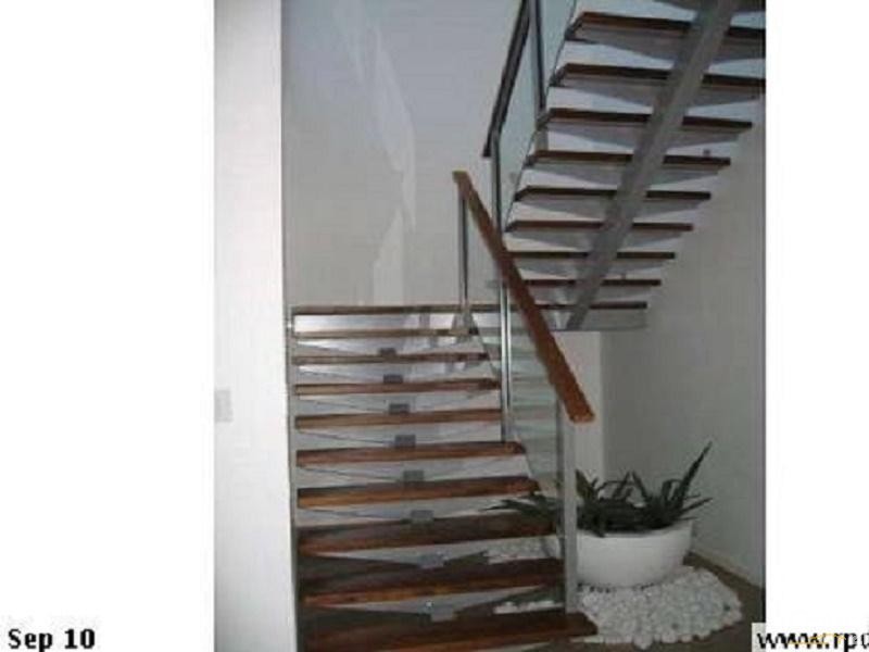 1026 LAKEVIEW TERRACE, Benowa QLD 4217