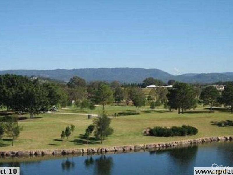 1026 LAKEVIEW TERRACE, Benowa QLD 4217