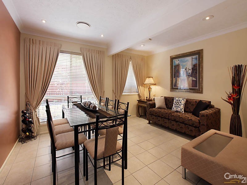 68 KALLAROO CRESCENT, Ashmore QLD 4214