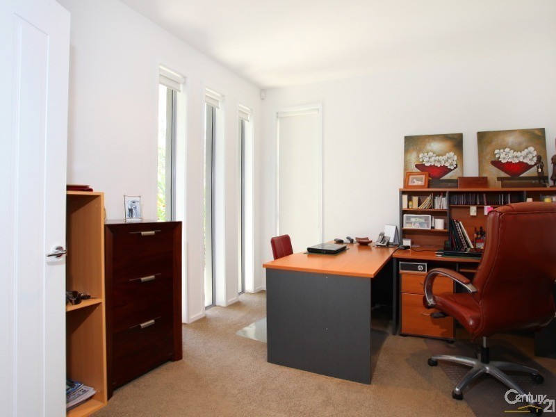 5023A Riverwood Grove, Benowa QLD 4217