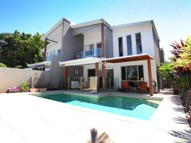 5023A Riverwood Grove, Benowa QLD 4217