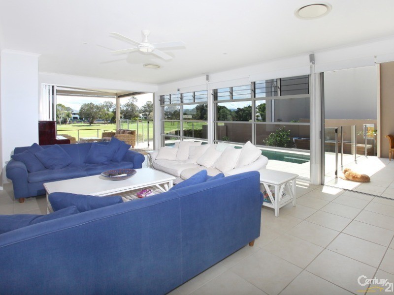 2013 The Boulevarde, Benowa QLD 4217
