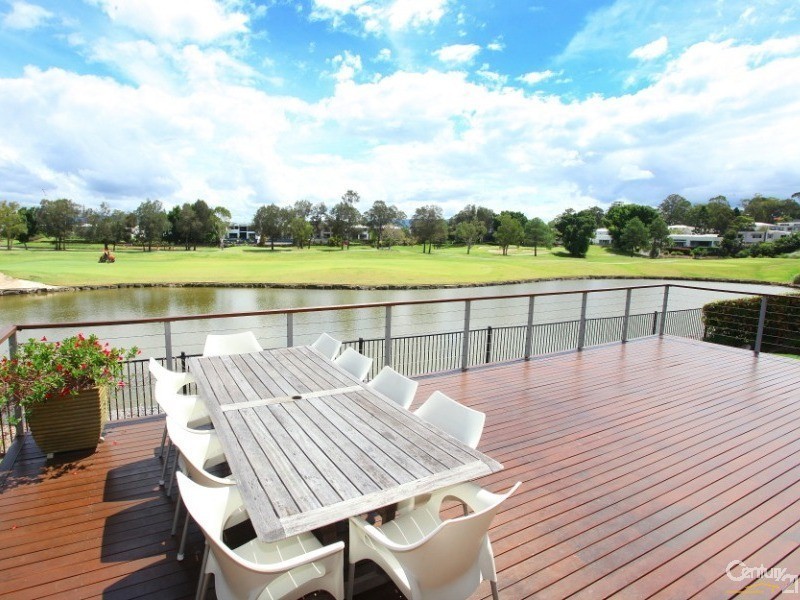 2013 The Boulevarde, Benowa QLD 4217