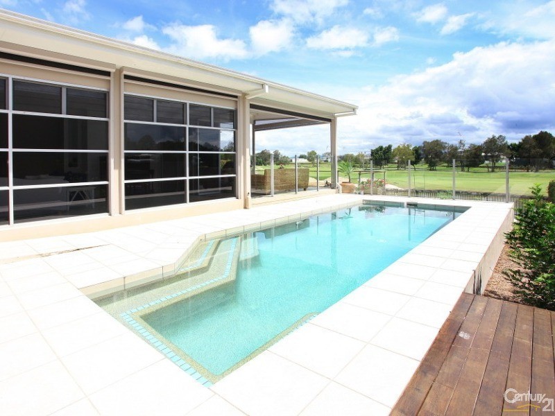 2013 The Boulevarde, Benowa QLD 4217