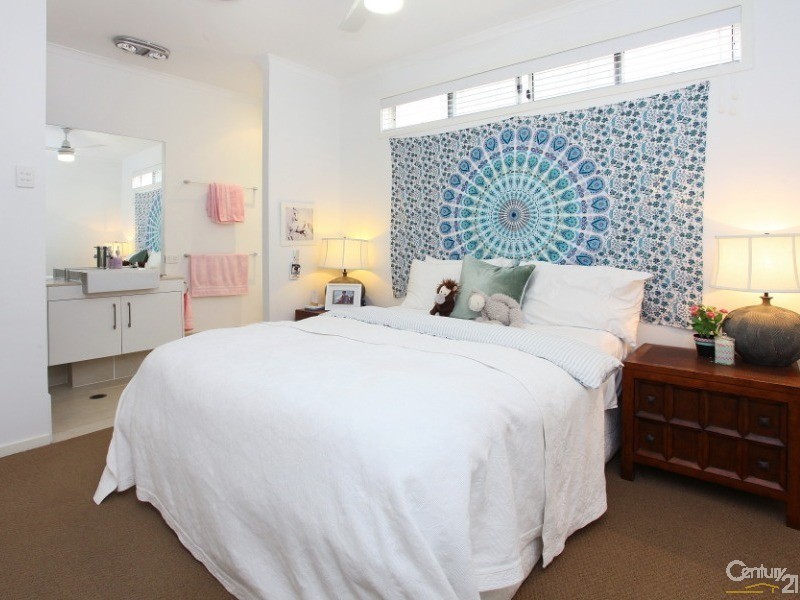 2013 The Boulevarde, Benowa QLD 4217