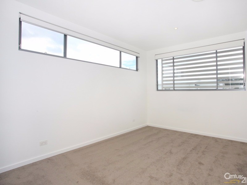 9007 The Boulevarde, Benowa QLD 4217