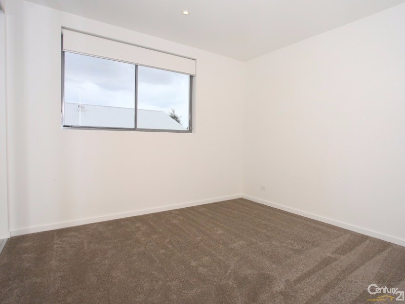 9007 The Boulevarde, Benowa QLD 4217