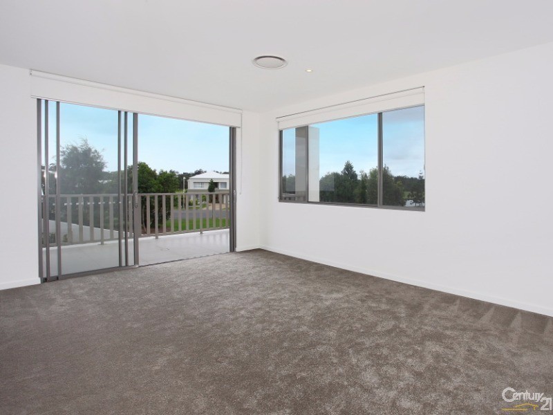 9007 The Boulevarde, Benowa QLD 4217