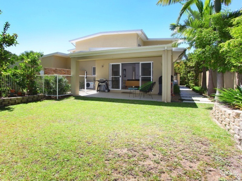 5018A Riverwood Grove, Benowa QLD 4217