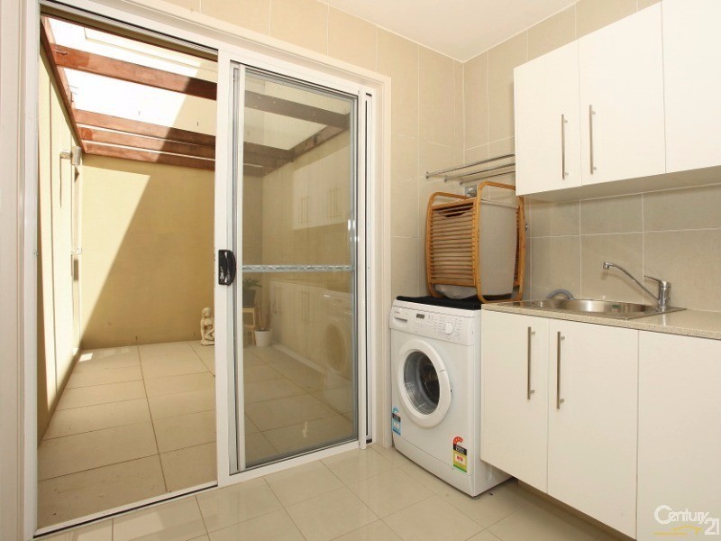 5018A Riverwood Grove, Benowa QLD 4217