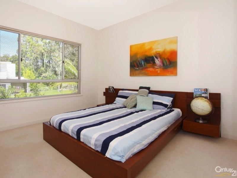5018A Riverwood Grove, Benowa QLD 4217