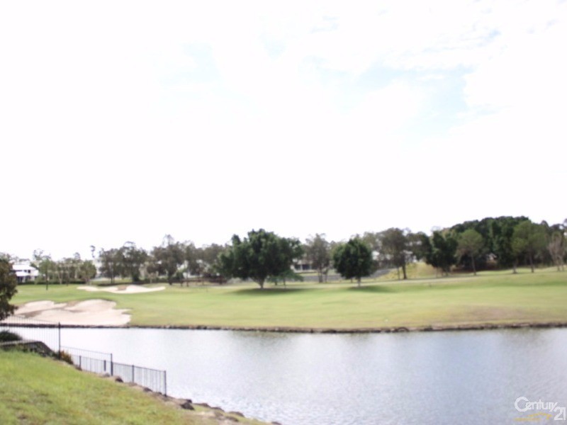 3014 Northview Parade, Benowa QLD 4217