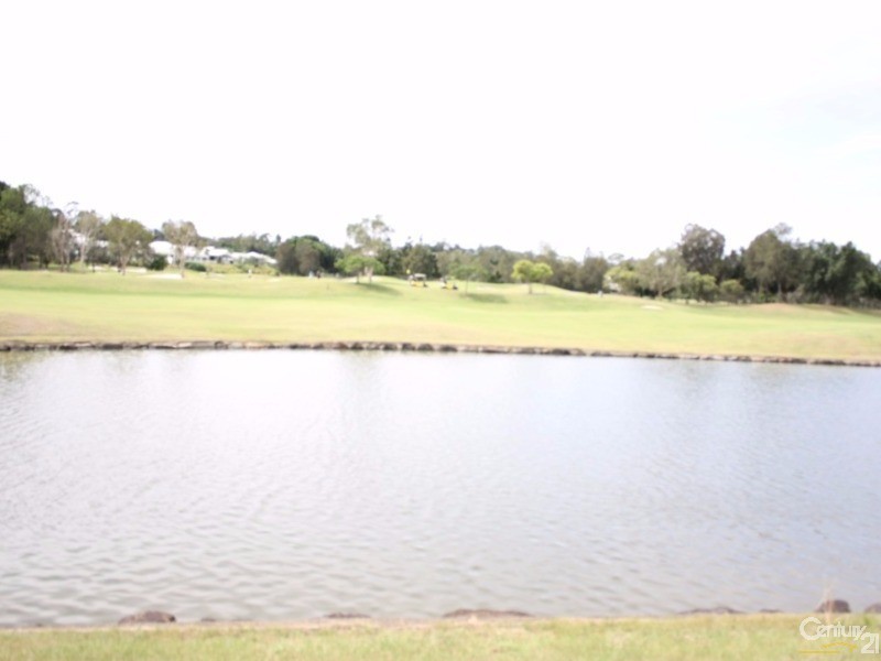 3014 Northview Parade, Benowa QLD 4217