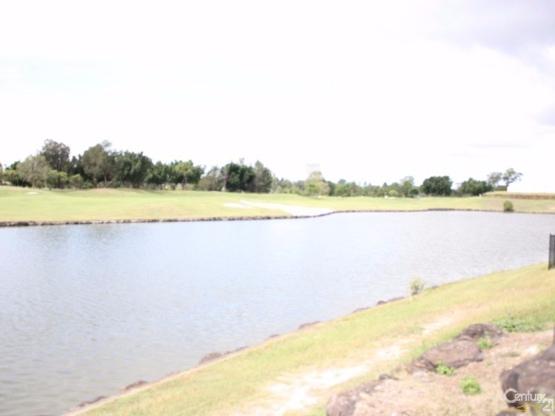 3014 Northview Parade, Benowa QLD 4217