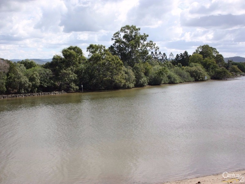 Lot 27-32 The Boulevarde, Benowa QLD 4217