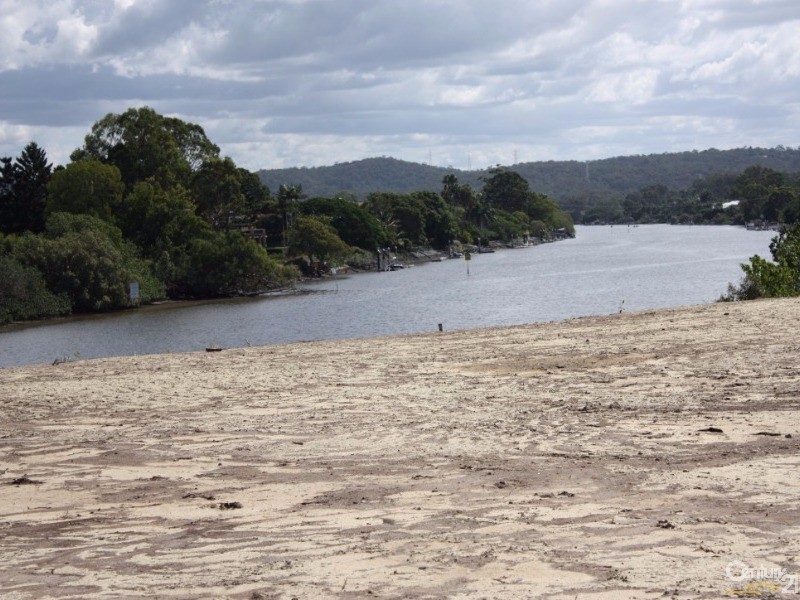 Lot 27-32 The Boulevarde, Benowa QLD 4217