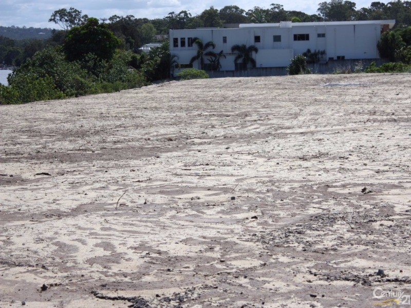 Lot 27-32 The Boulevarde, Benowa QLD 4217