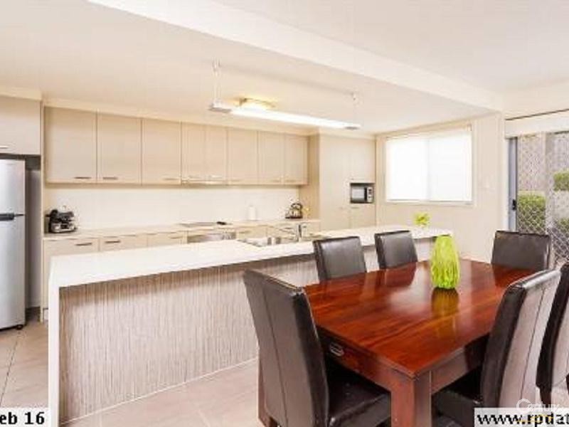 6 59-61 BENOWA ROAD, Benowa QLD 4217