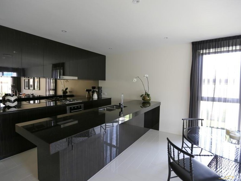 31  THEATRE DRIVE, Benowa QLD 4217