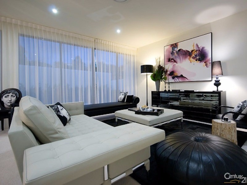 10007 The Boulevarde, Benowa QLD 4217
