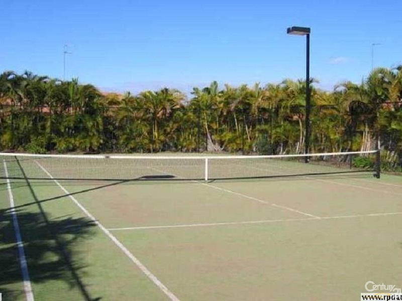 69/88 COTLEW STREET EAST, Southport QLD 4215